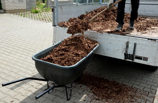 Bulk Mulch Delivery in Port Saint Lucie