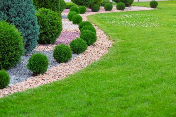Edging Stones Installation in Port Saint Lucie