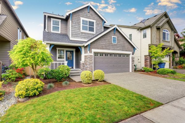 Curb Appeal Landscaping in Port Saint Lucie