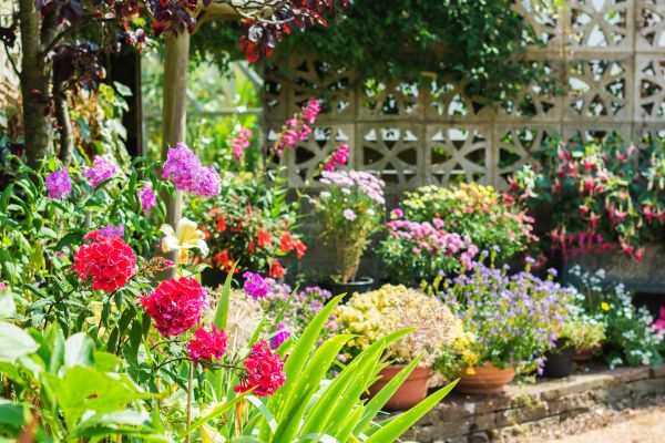 Spring Garden Maintenance in Port Saint Lucie