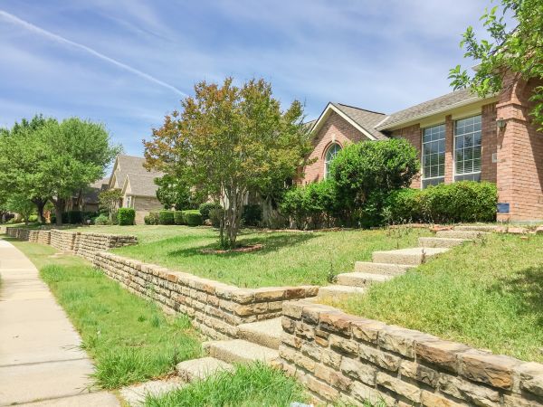 Sloped Yard Landscaping in Port Saint Lucie