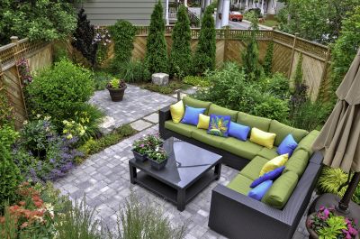 Custom Outdoor Living Areas